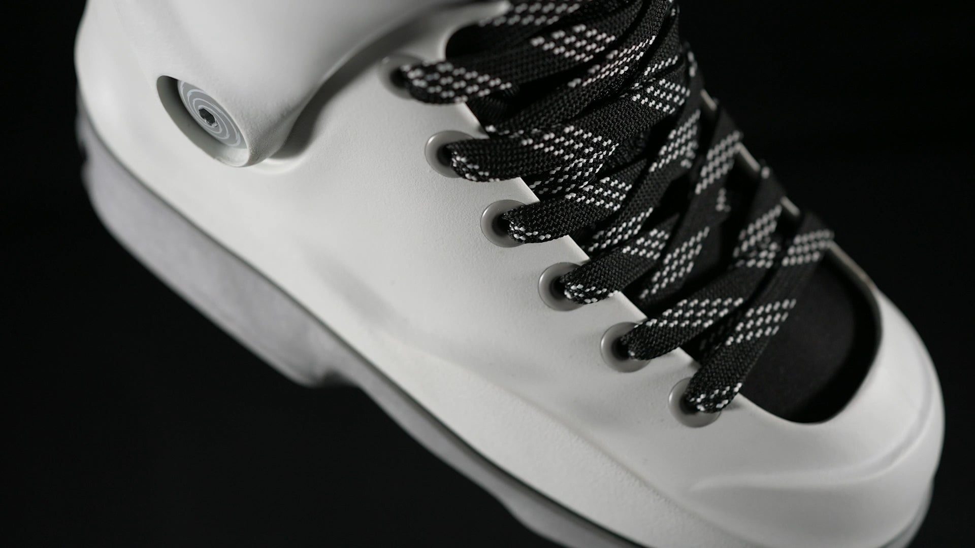 SKATES