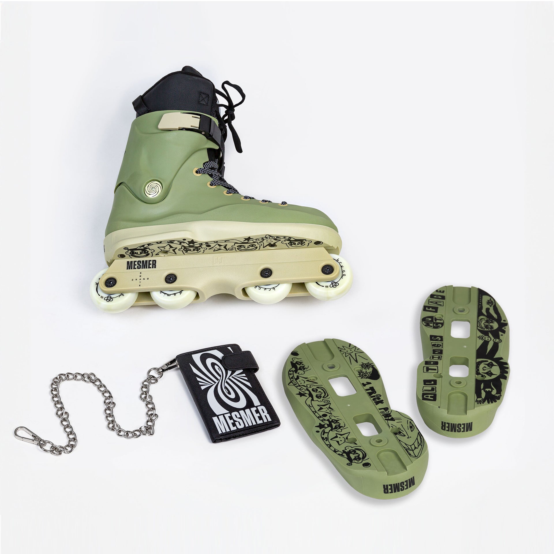 Bundle - Dom Bruce complete with DB green soulplates and chain wallet - heavydistribution